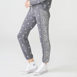 Monrow Gray Bandana Print Jogger Sweat 